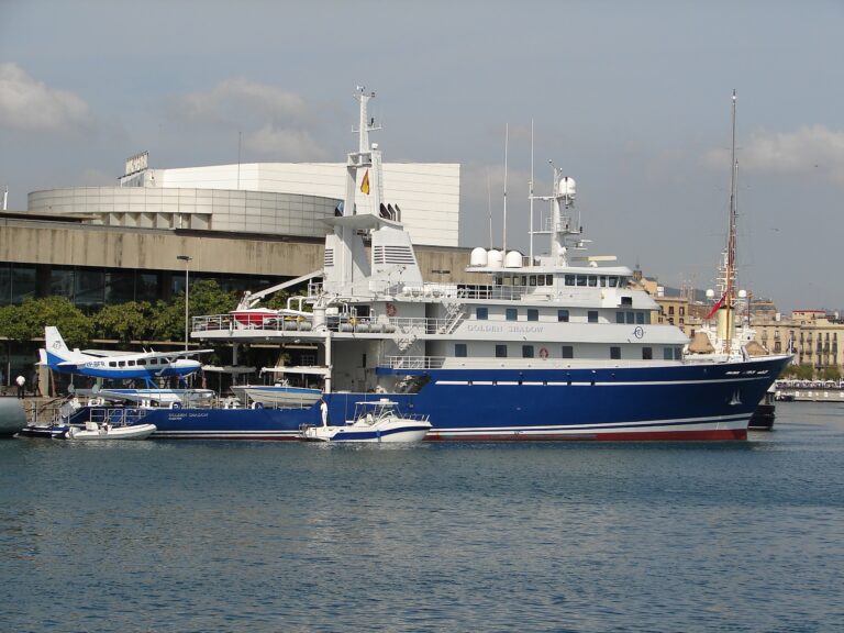 The 66m Yacht GOLDEN SHADOW