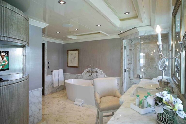 owner bathroom hers