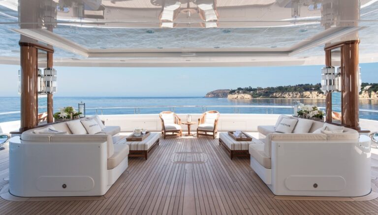 fantastic aft deck seating area
