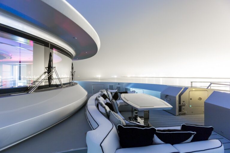 The 66m Yacht OKTO