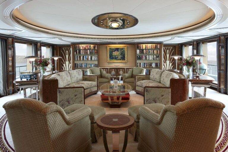 The 68m Yacht LADY CHRISTINE