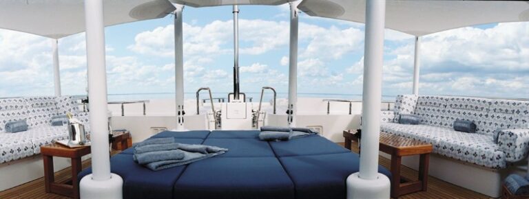 Pads: Yacht SYCARA V's Sun Deck Captured