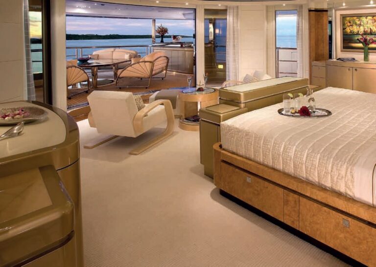 Aspect Outdoor: Yacht SYCARA V's Main Master Cabin Image