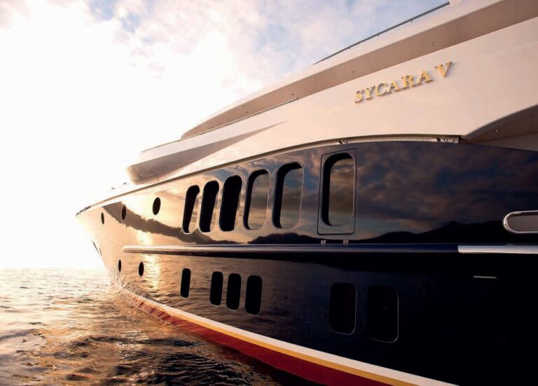 Detail Profile Aspect On Yacht SYCARA V