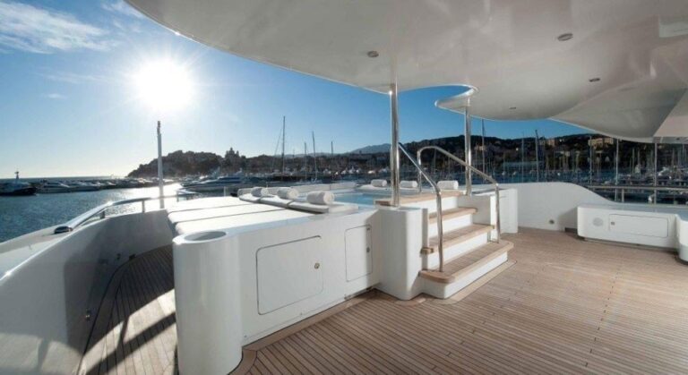The 68m Yacht TRIPLE SEVEN