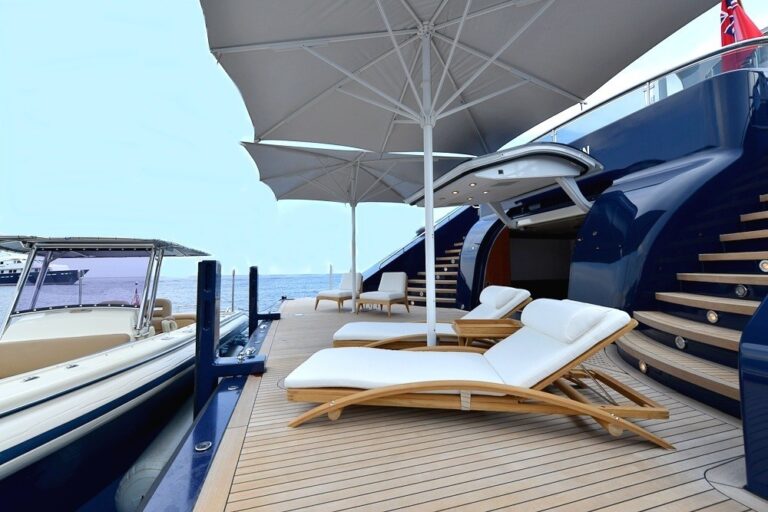 The 68m Yacht TRIPLE SEVEN