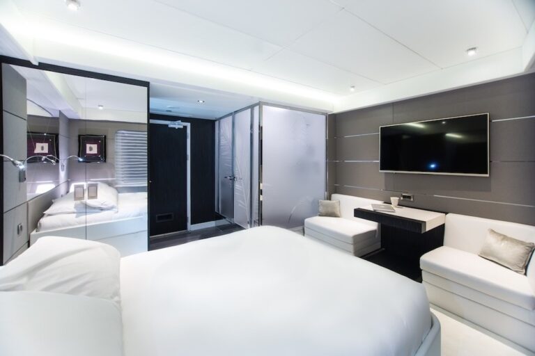 The 69m Yacht SALUZI