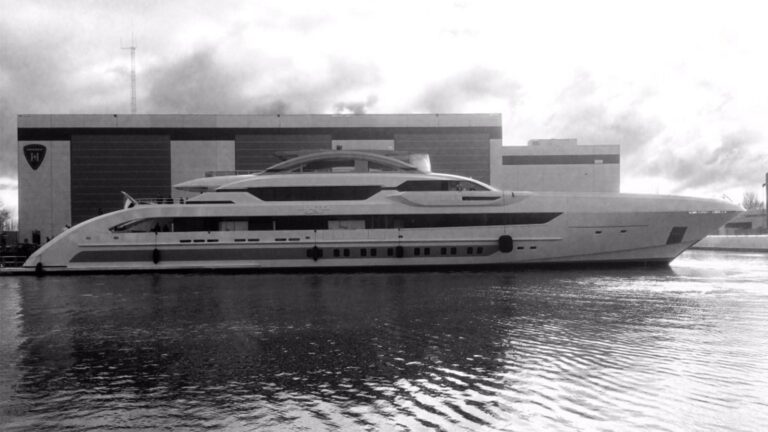 The 70m Yacht GALACTICA SUPER NOVA