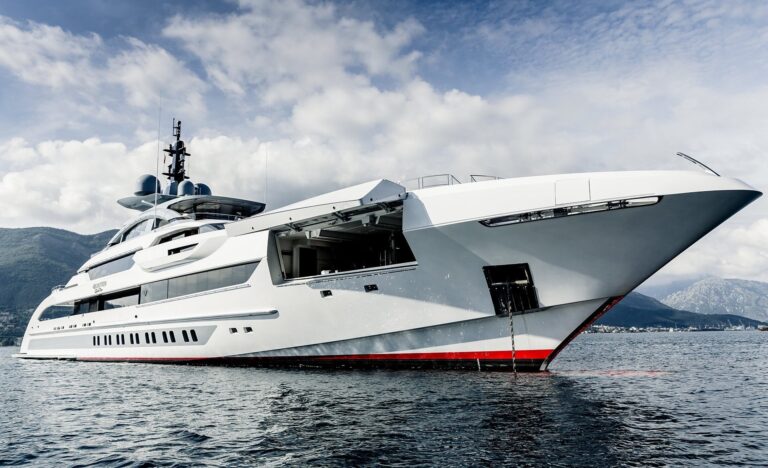 The 70m Yacht GALACTICA SUPER NOVA