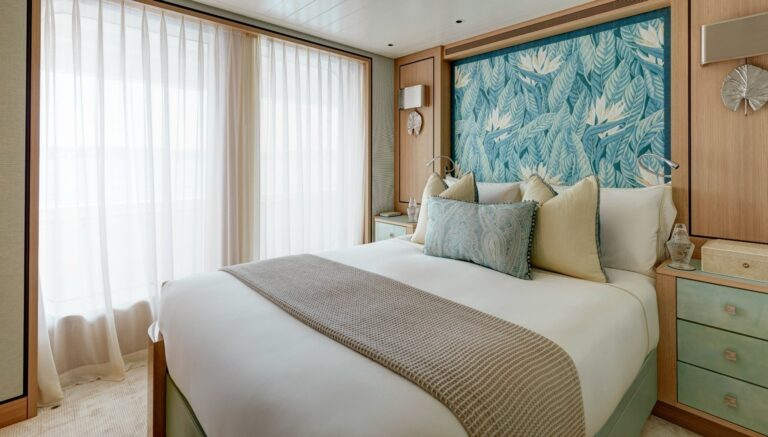 The 70m Yacht JOY