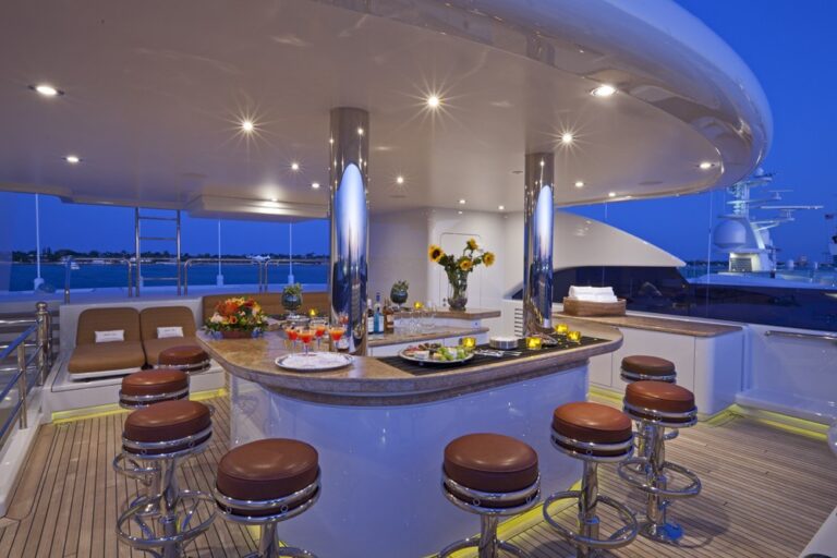 The 70m Yacht MARTHA ANN