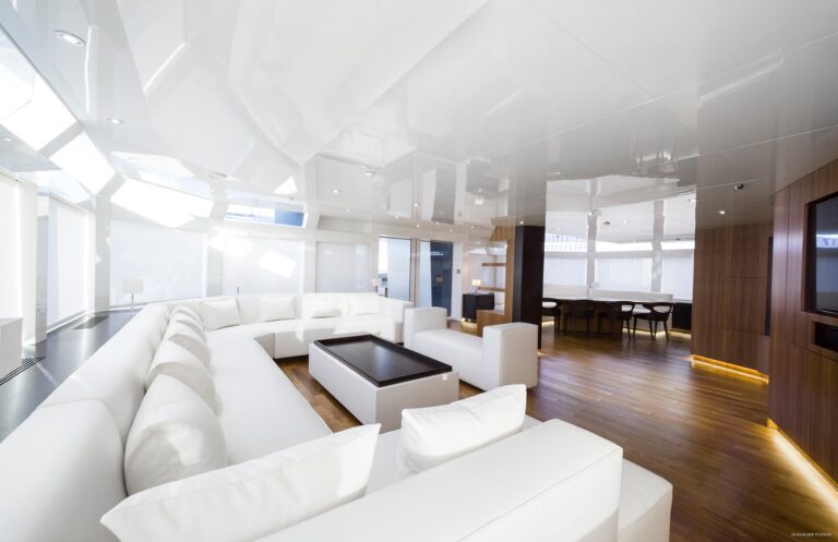 Glasshouse On Yacht ENIGMA XK