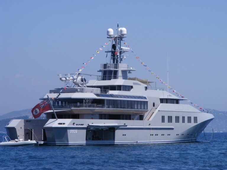 The 71m Yacht SKAT