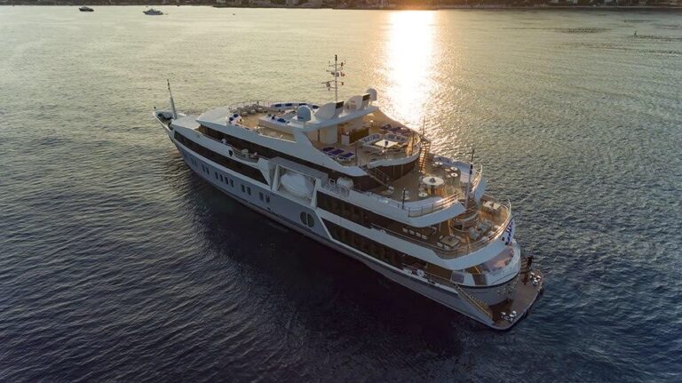 72m Serenity Running Aerial View