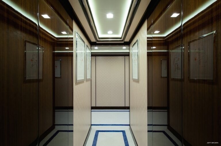 The 72m Yacht AXIOMA