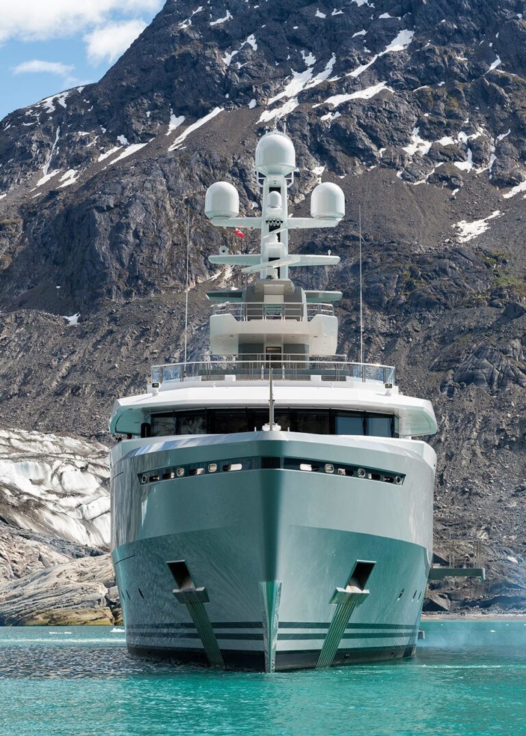 The 72m Yacht CLOUDBREAK