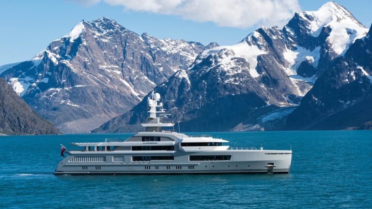 The 72m Yacht CLOUDBREAK