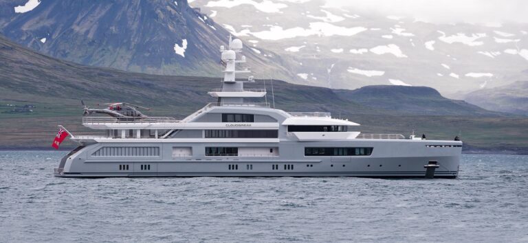 The 72m Yacht CLOUDBREAK