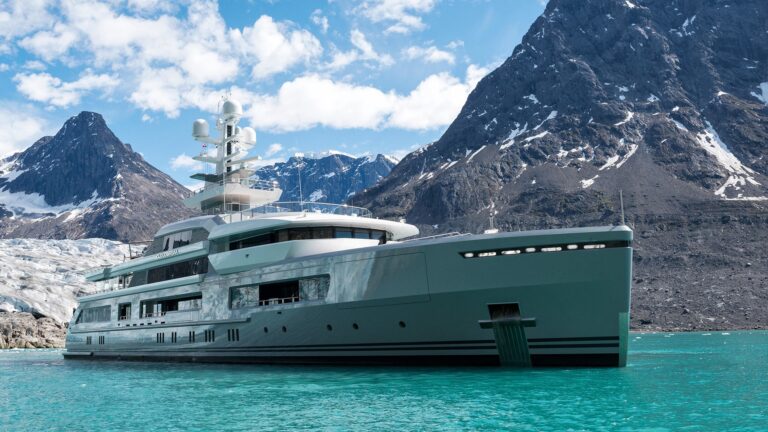 The 72m Yacht CLOUDBREAK