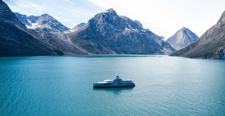 The 72m Yacht CLOUDBREAK
