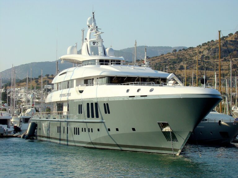 The 73m Yacht FLYING FOX