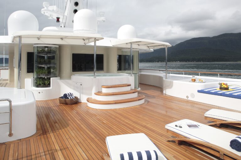 Jacuzzi Pool On Board Yacht LAUREL