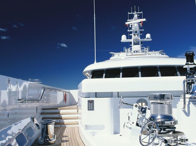 The 73m Yacht QUEEN K