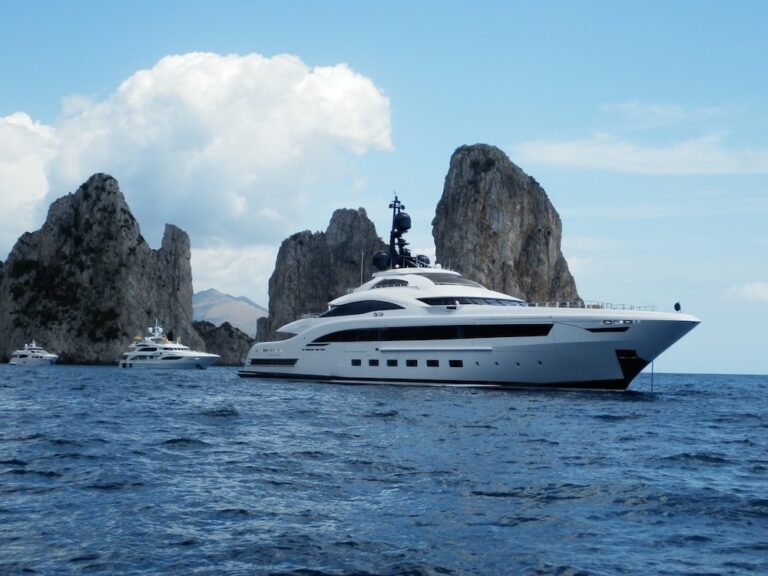 The 73m Yacht YALLA