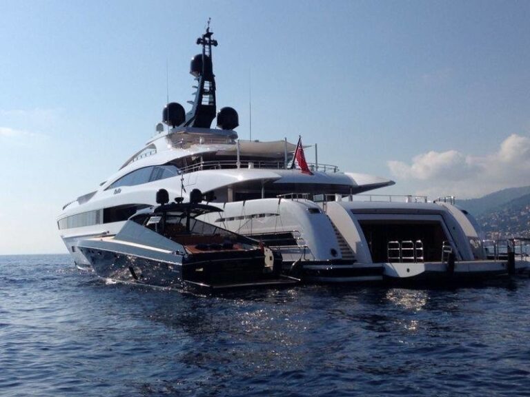 The 73m Yacht YALLA