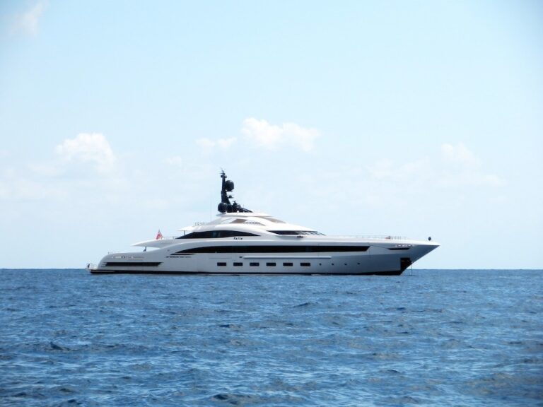 The 73m Yacht YALLA
