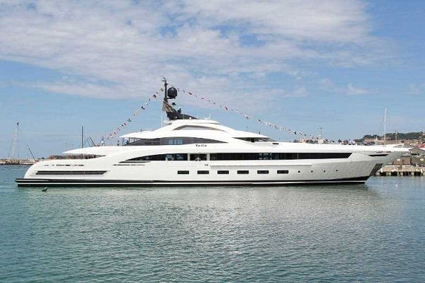 The 73m Yacht YALLA