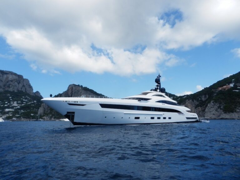 The 73m Yacht YALLA