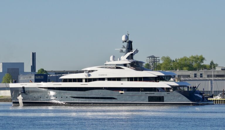 74m Yacht Elandess