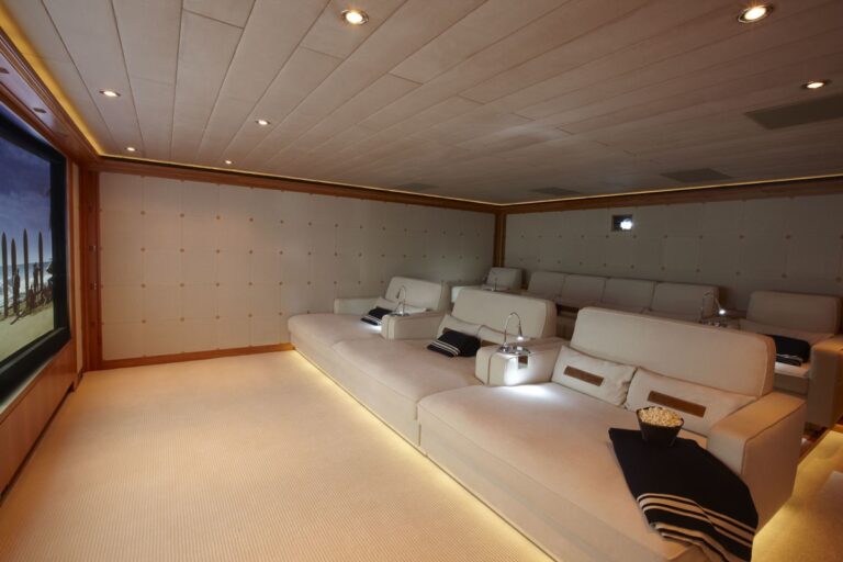 The 75m Yacht EBONY SHINE