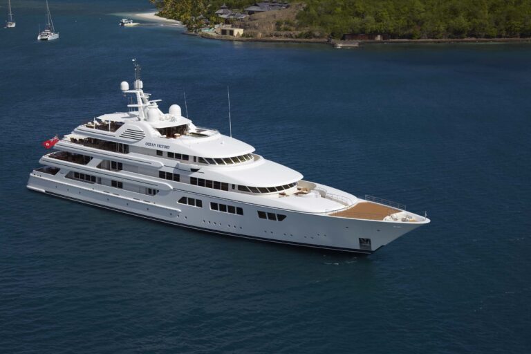 The 75m Yacht EBONY SHINE