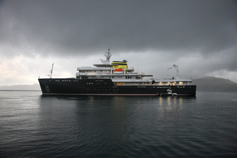 76M CUSTOM EXPEDITION YACHT
