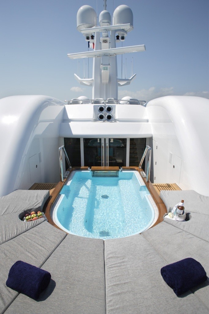 The 76m Yacht ANASTASIA