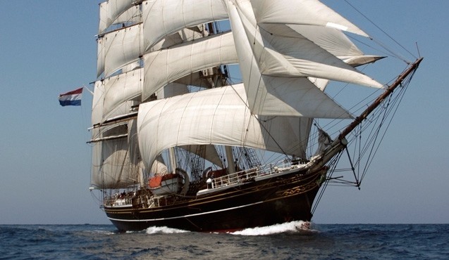 Forward Aspect: Yacht STAD AMSTERDAM's Cruising Captured
