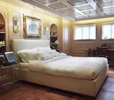 VIP Cabin Aboard Yacht SAMAR