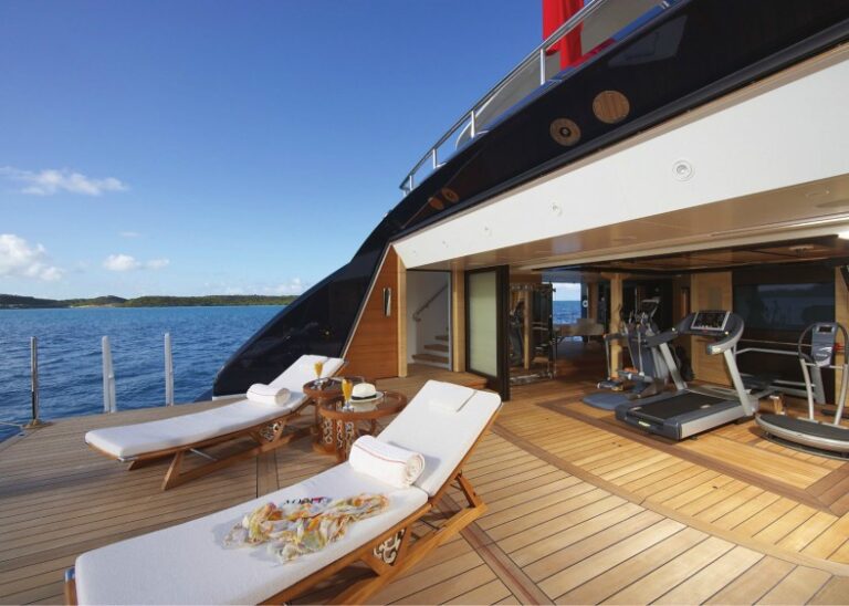 The 78m Yacht AMARYLLIS
