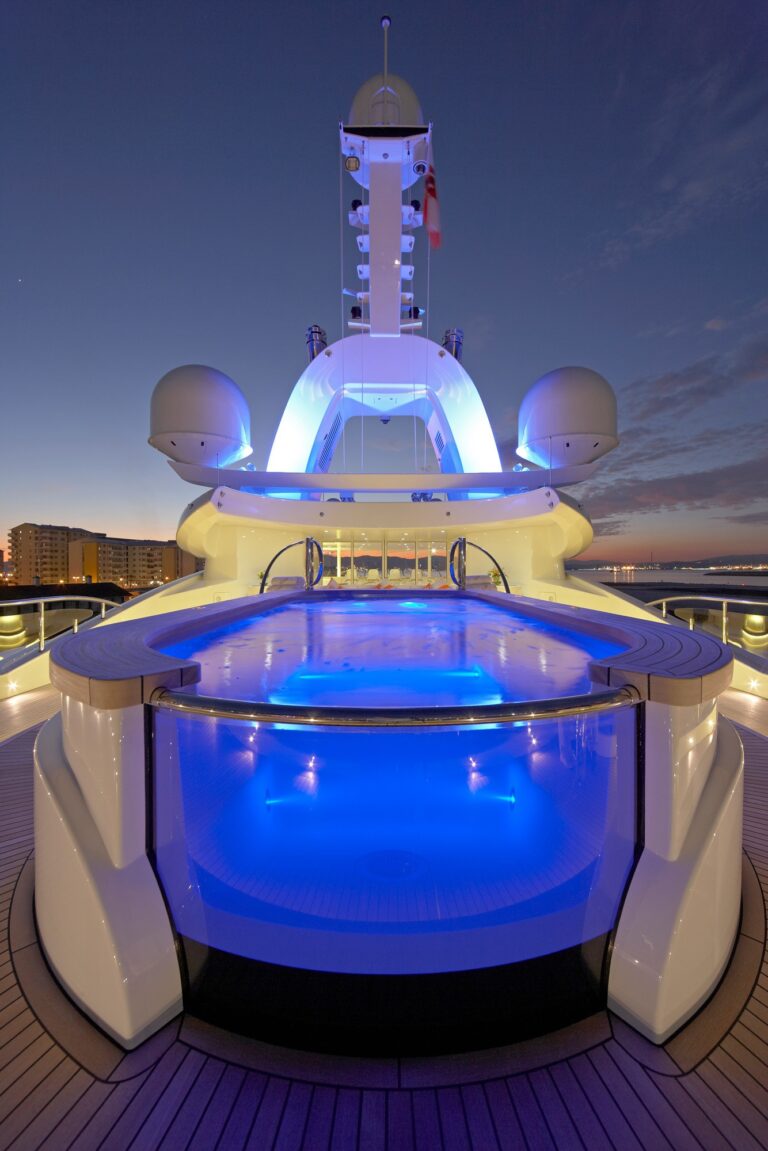 The 78m Yacht AMARYLLIS