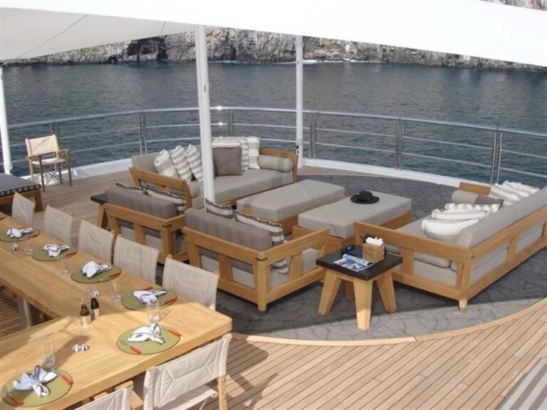 sun deck