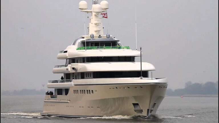 The 82m Yacht KIBO