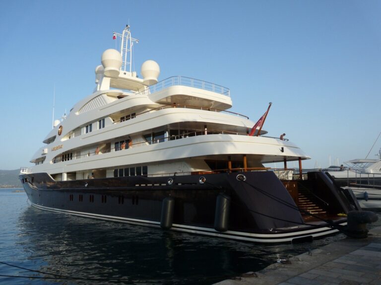 The 82m Yacht SARAFSA