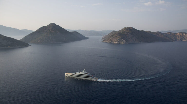 84m Feadship In The Seychelles