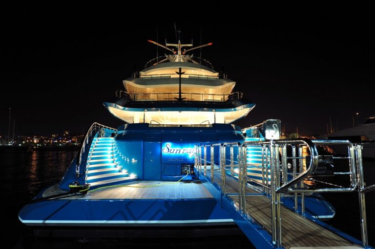 The 85m Yacht SUNRAYS