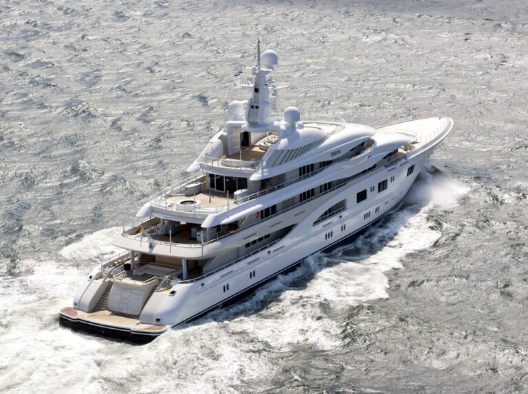 The 85m Yacht VALERIE