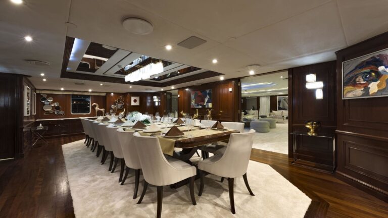 The 86m Yacht CHAKRA