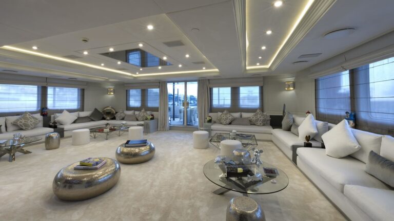 The 86m Yacht CHAKRA