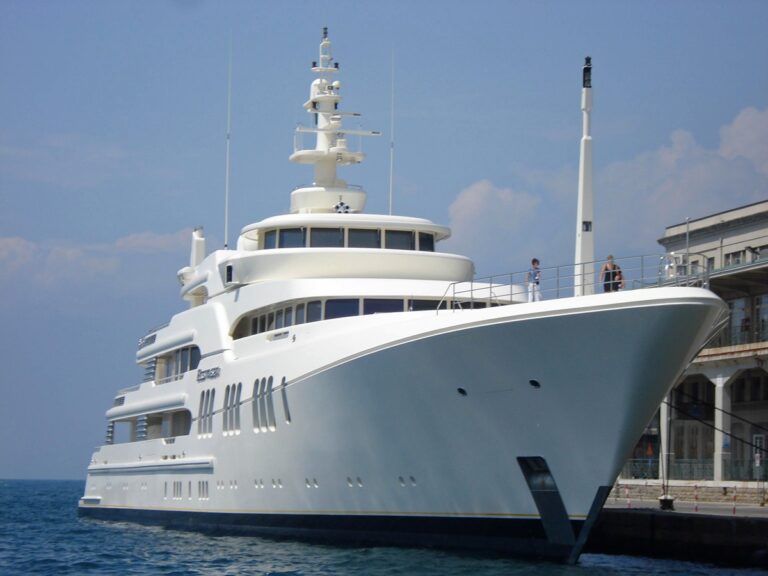 The 86m Yacht ECSTASEA